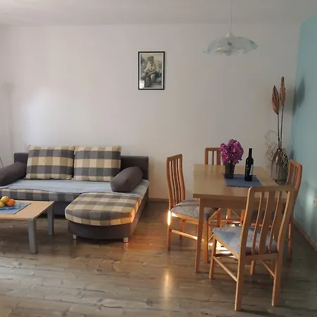 Hodak Apartment